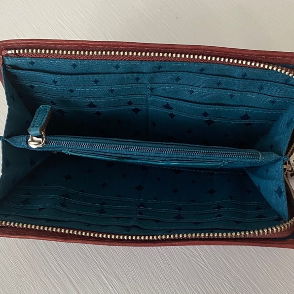 Fossil Brown Leather Wallet Teal Giraffe Detail Bohemian w Fossil Dust Bag - Picture 4 of 15